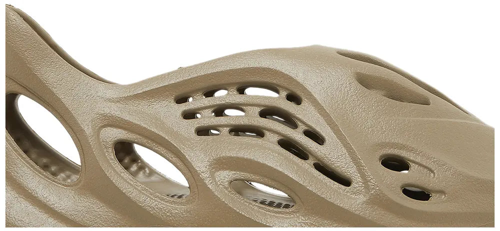 Yeezy Foam Runner 'Stone Taupe' 2023
