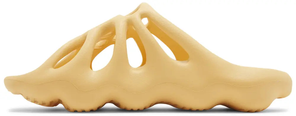 Yeezy 450 Slide 'Cream' 2023