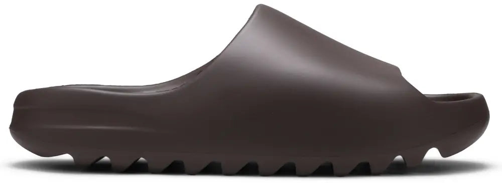 Yeezy Slides 'Soot' 2021