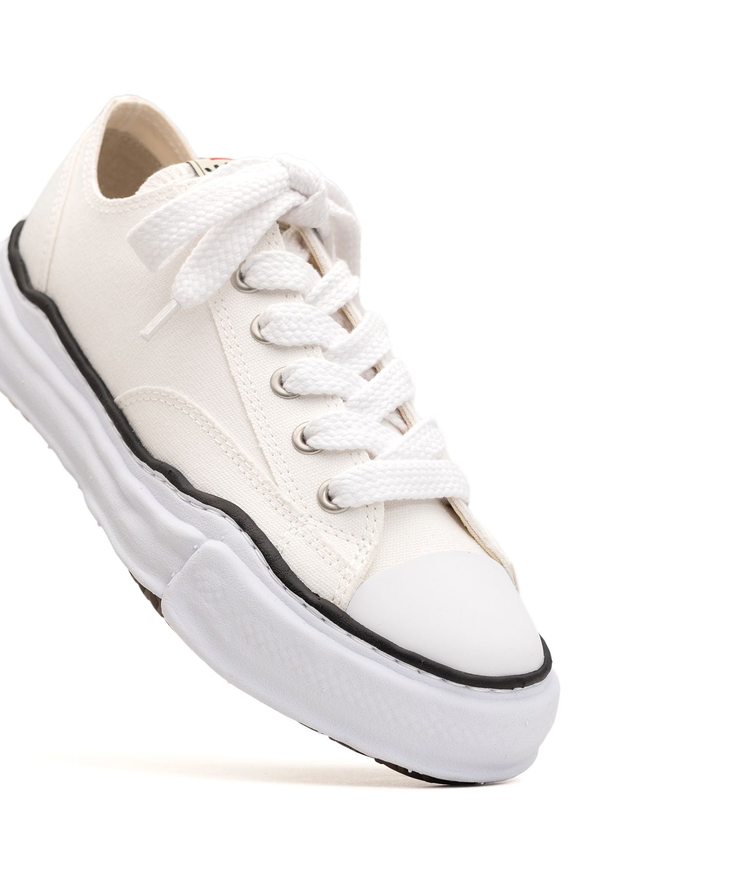 "PETERSON" OG Sole Canvas Low-top Sneaker - WHITE