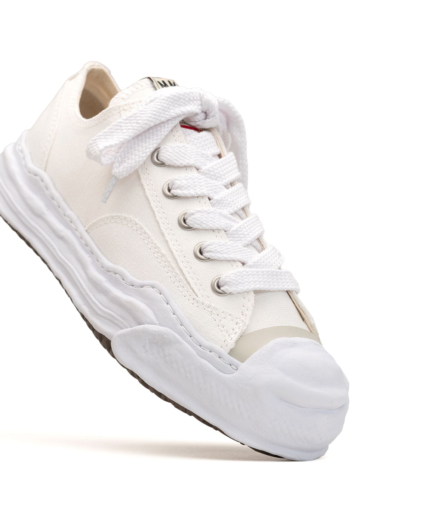 "HANK" OG Sole Canvas Low-top Sneaker - WHITE
