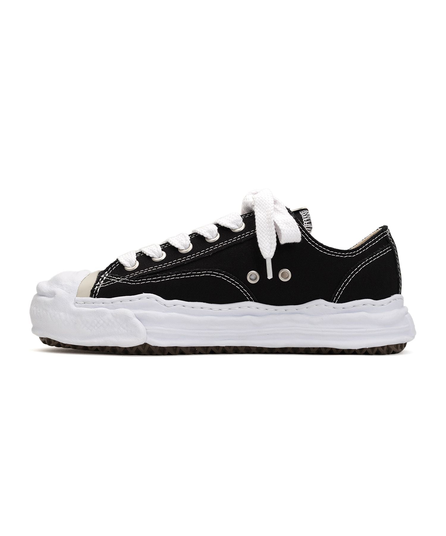"HANK" OG Sole Canvas Low-top Sneaker - BLACK