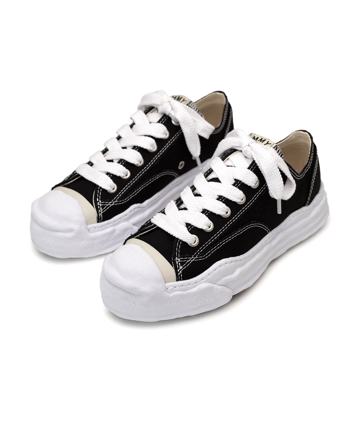 "HANK" OG Sole Canvas Low-top Sneaker - BLACK
