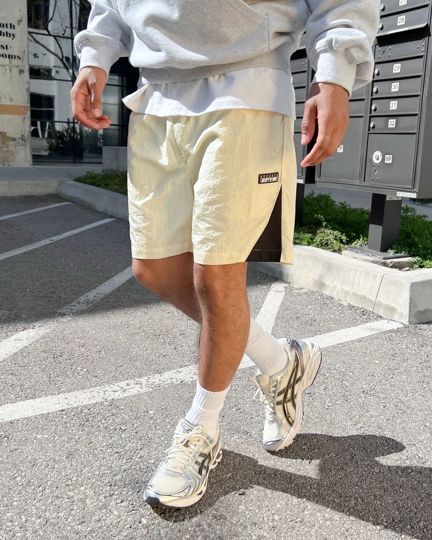 EPTM DERBY SHORTS - CREAM