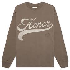HONOR THE GIFT HOLIDAY HOLIDAY SCRIPT L/S - GREY
