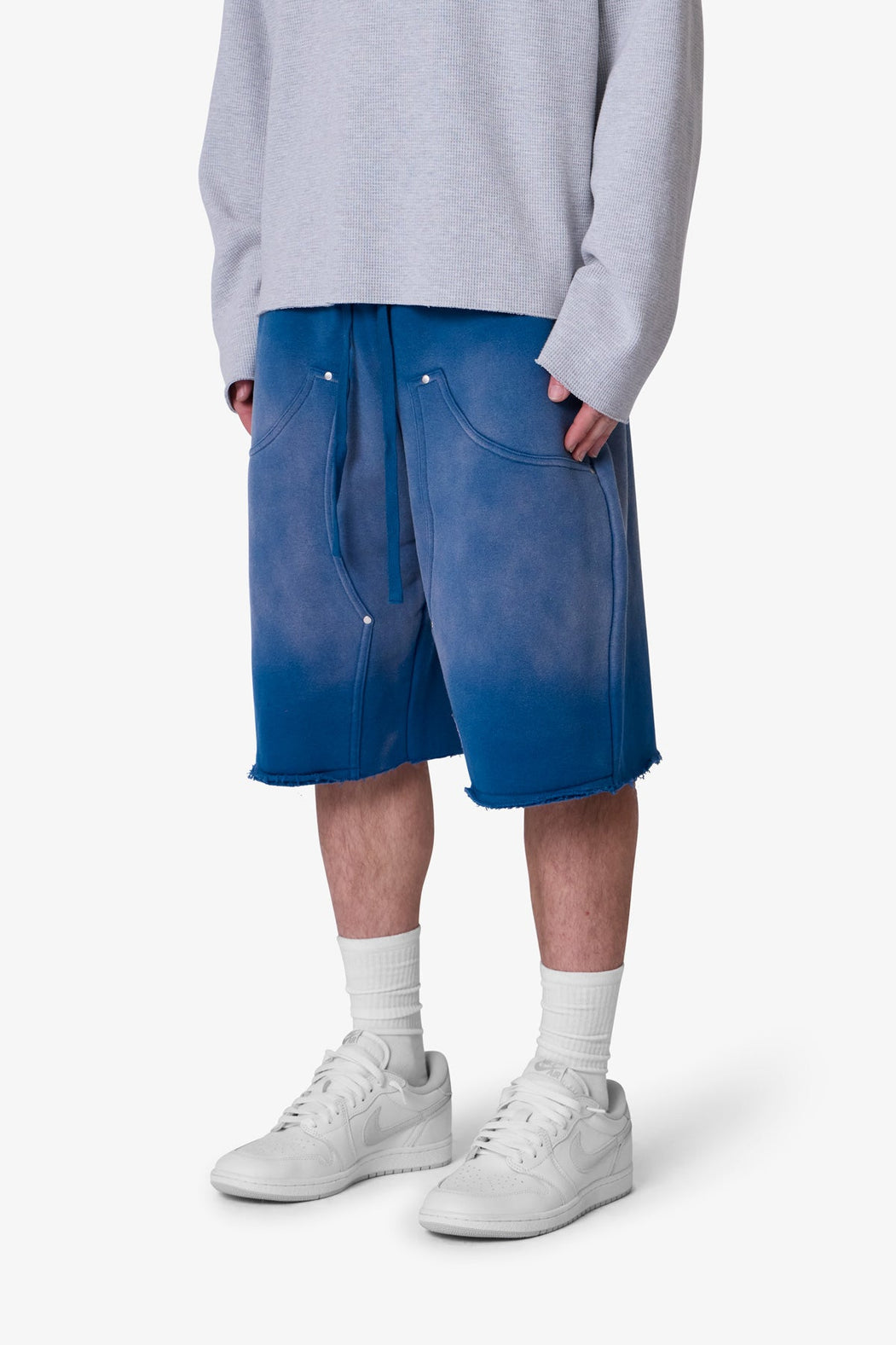 WEST DOUBLE KNEE SWEATSHORTS