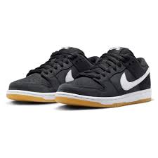Nike SB Dunk Low Pro Black Gum