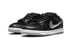 Nike SB Dunk Low Takashi 2