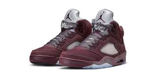 Jordan 5 Retro Burgundy (2023)