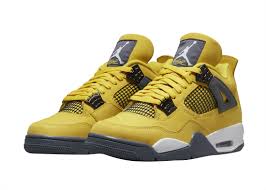 Jordan 4 Retro Thunder (2023)