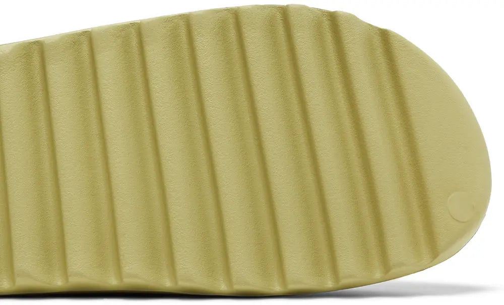 Yeezy Slides 'Resin' 2022