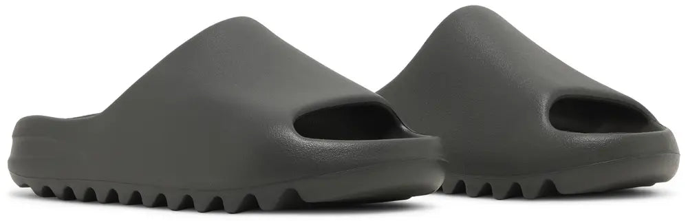 Yeezy Slides 'Dark Onyx' 2024