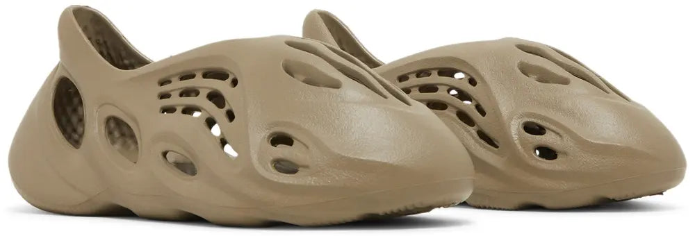 Yeezy Foam Runner 'Stone Taupe' 2023