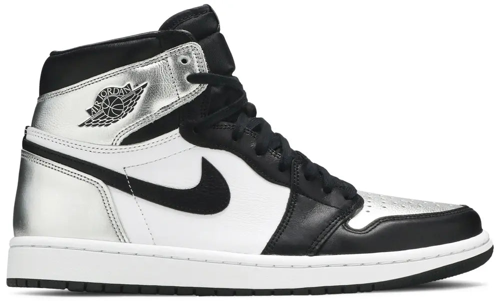 Wmns Air Jordan 1 Retro High OG 'Silver Toe'