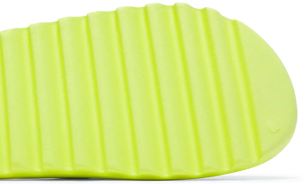 Yeezy Slides 'Glow Green' 2022