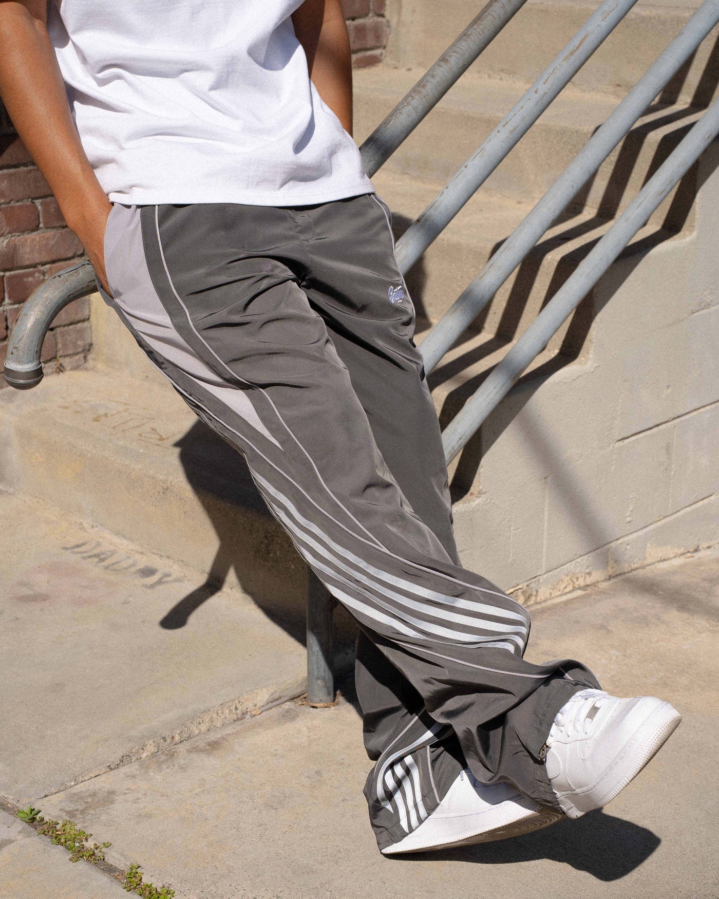 Apex Pants - Grey