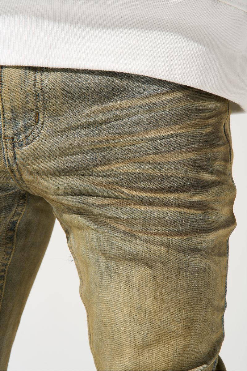 MOCHA FITTED JEANS