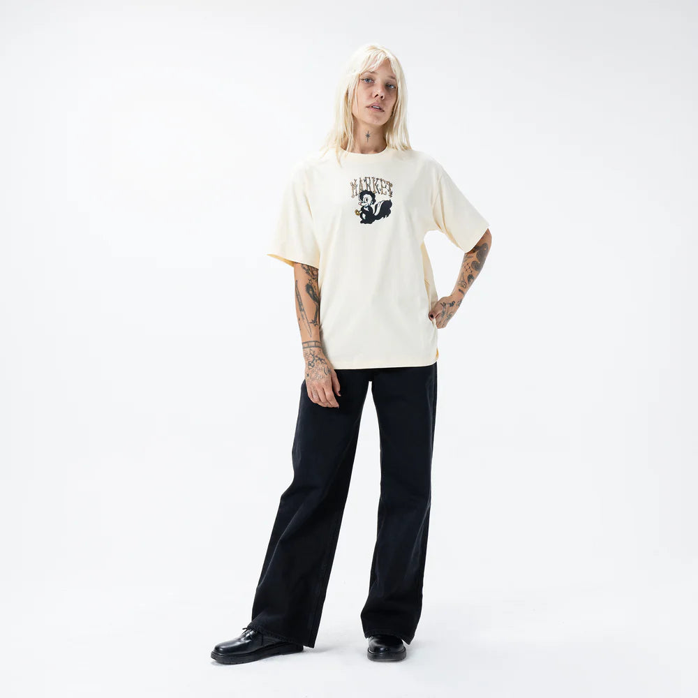 market studious SMILEY QUIET CABIN T-SHIRT