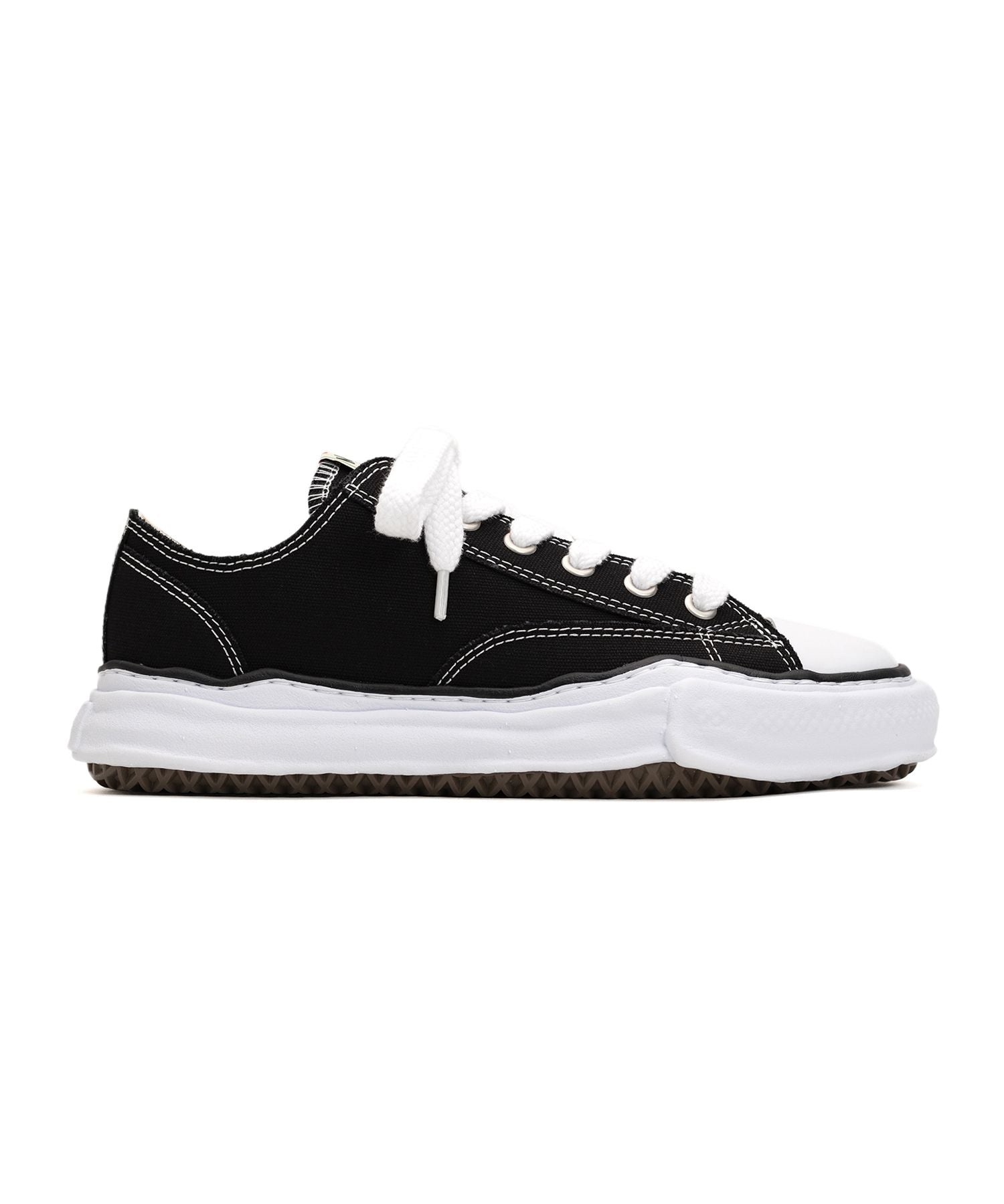 "PETERSON" OG Sole Canvas Low-top Sneaker - BLACK