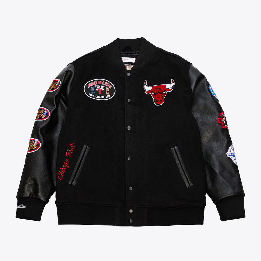 Men's Chicago Bulls Black Out Collection Vintage Logo Full-Snap Varsity Jacket