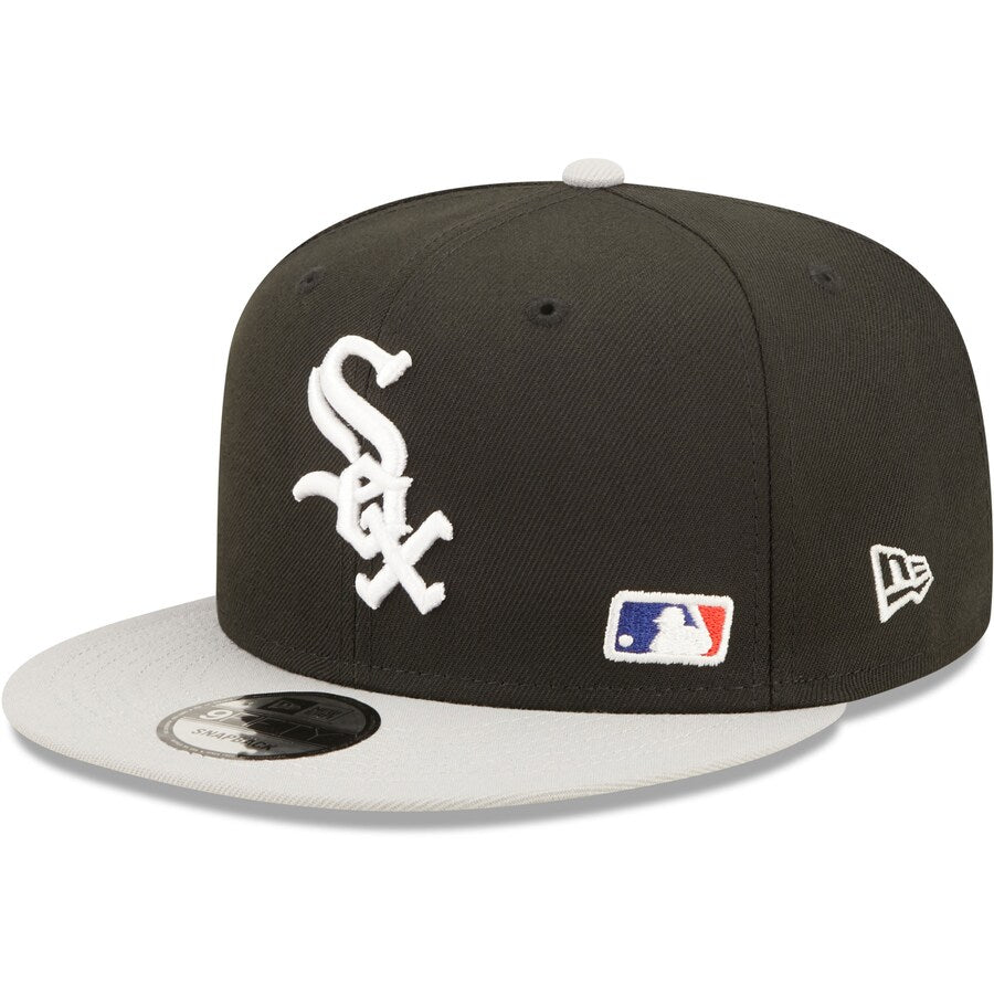 Men's Chicago White Sox New Era Black Blackletter Arch 9FIFTY Snapback Hat